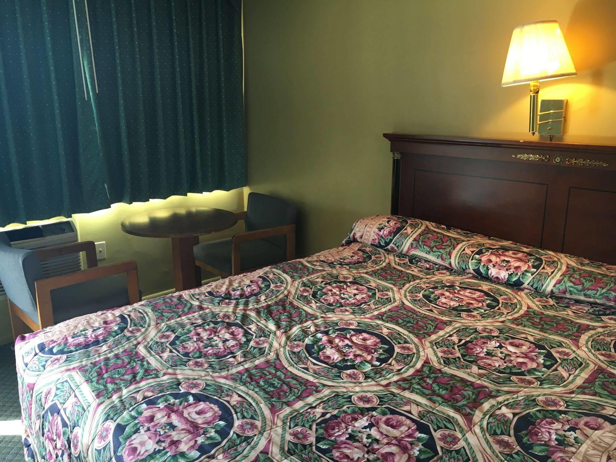 Travel Inn Motel Мичиган Сити Екстериор снимка